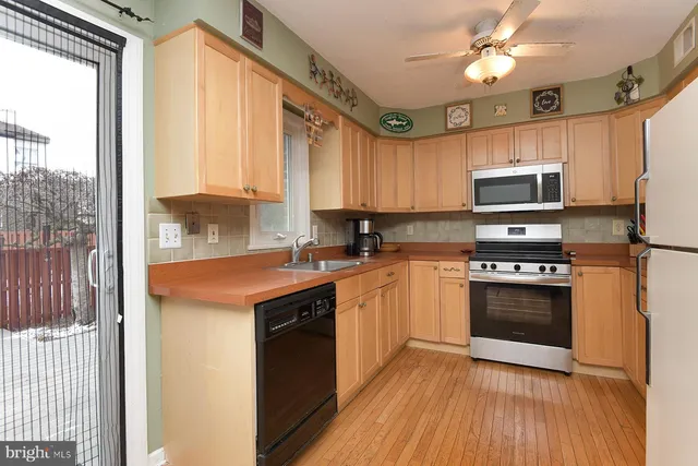 $390,000 | I-24 Shirley Lane, Lawrence Township, NJ 08648