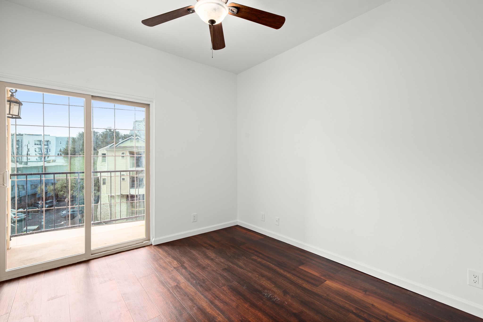 2414 Longview Street, Unit 307 Austin, TX 78705 - Photo 12 of 21
