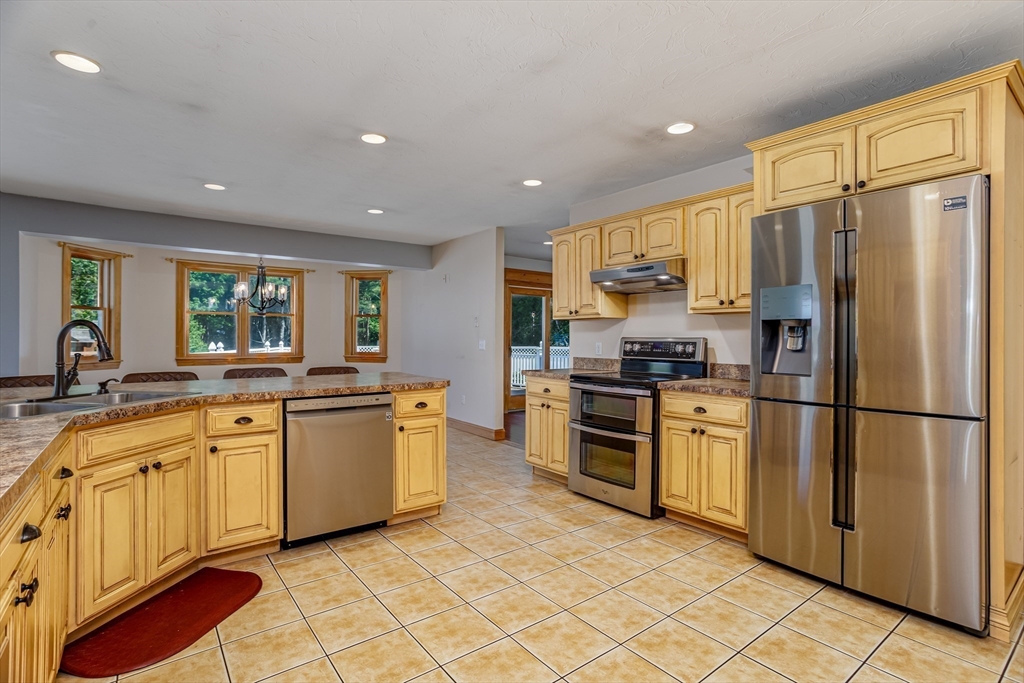 119 Bean Porridge Hill Road Westminster, MA 01473 - Photo 8 of 41