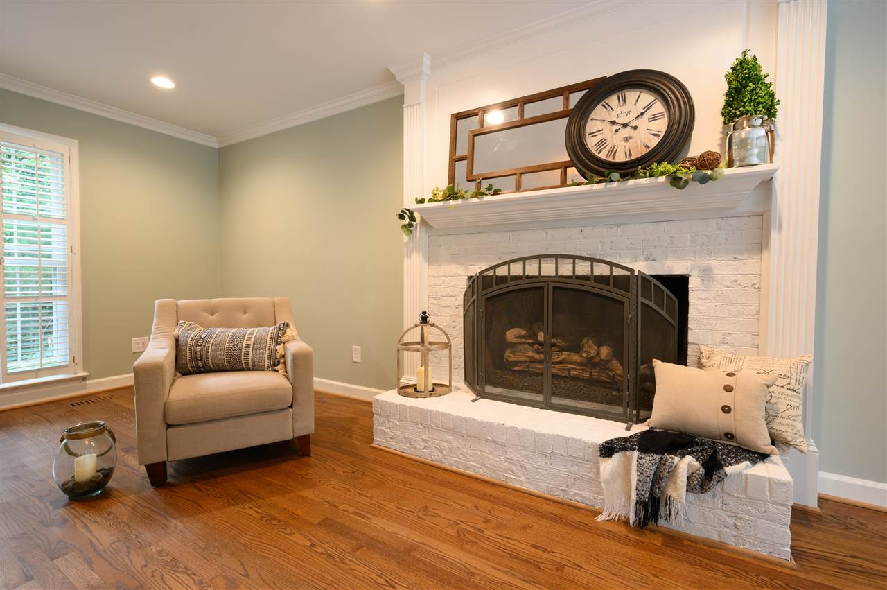 4405 Irving Court Raleigh, NC 27609 - Photo 10 of 30 Photo 10