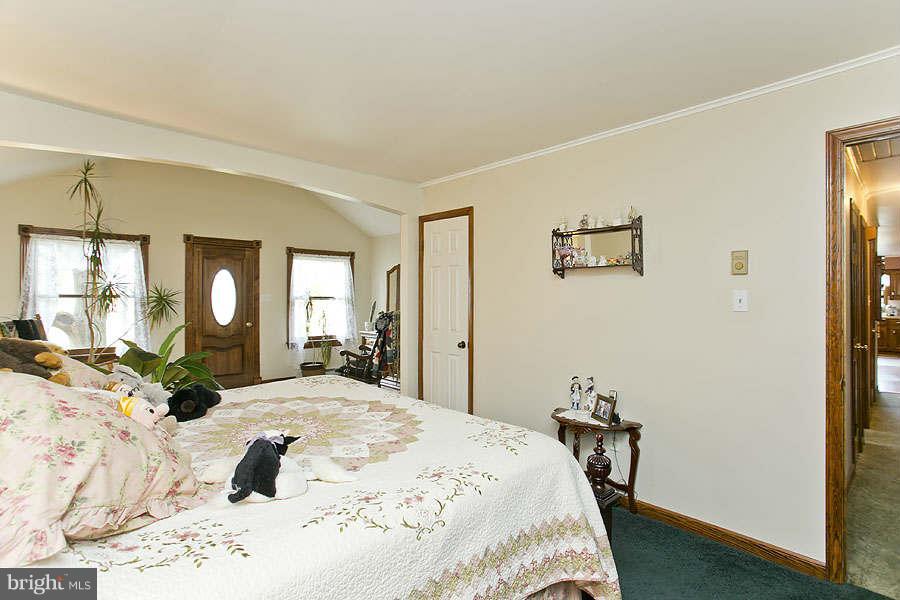 1455 Chestnut Grove Road Winchester, VA 22603 - Photo 13 of 29 Bedroom (Master)