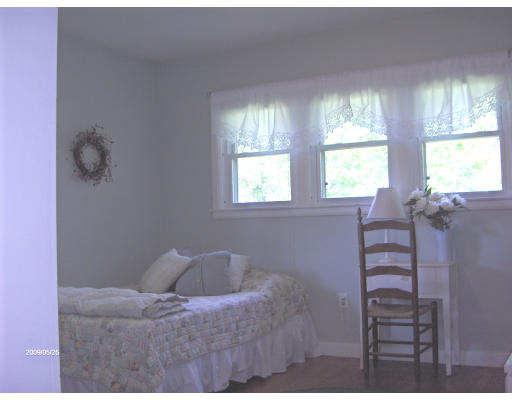 12 Hapgood Road Worcester, MA 01605 - Photo 8 of 19 Gallery Image 8