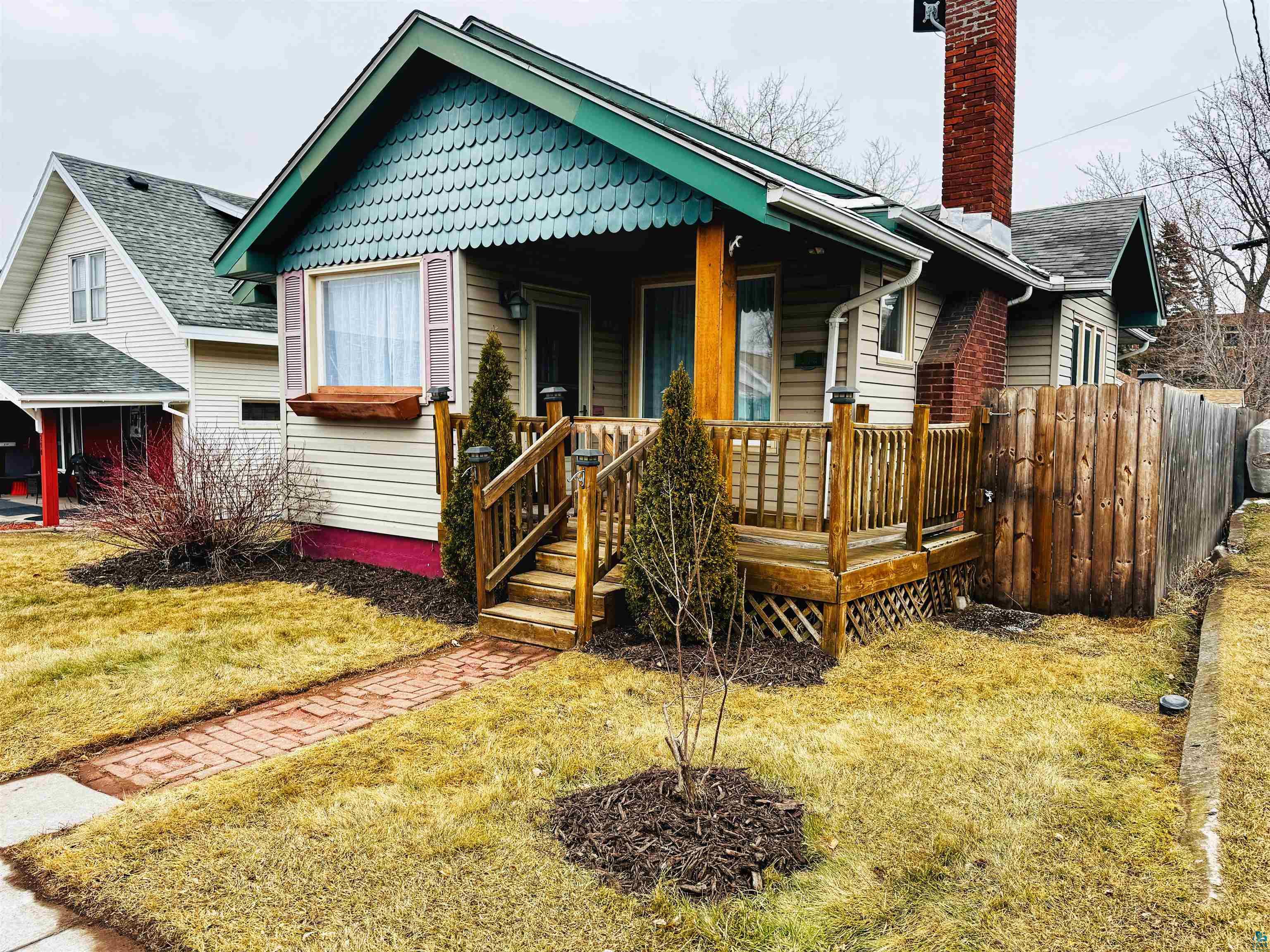 216 3rd Street Cloquet, MN 55720 - Photo 37 of 46 Pic before last snowfall - fresh landscaping done