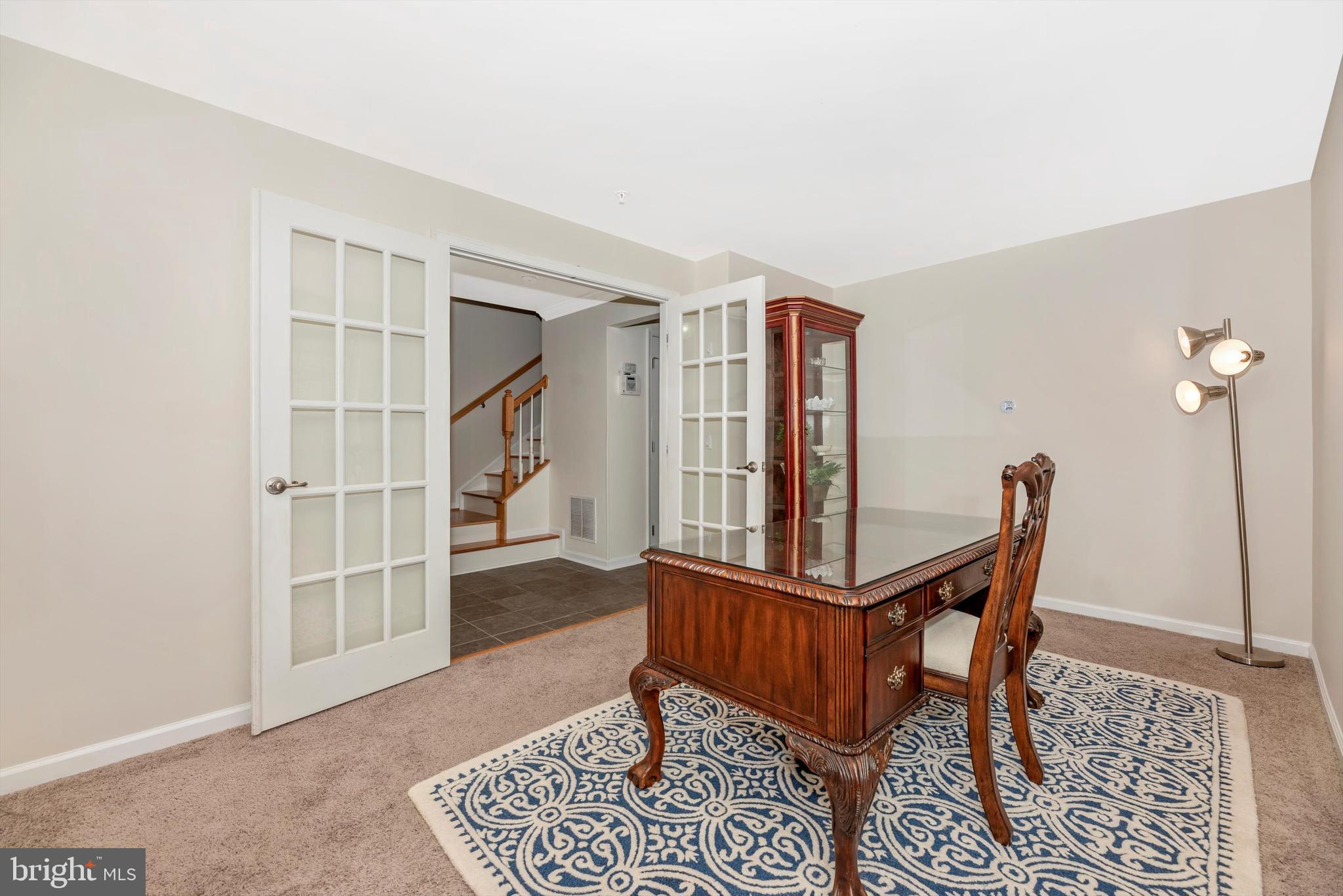 2055 Spring Run Circle Frederick, MD 21702 - Photo 4 of 31 Main Level Office
