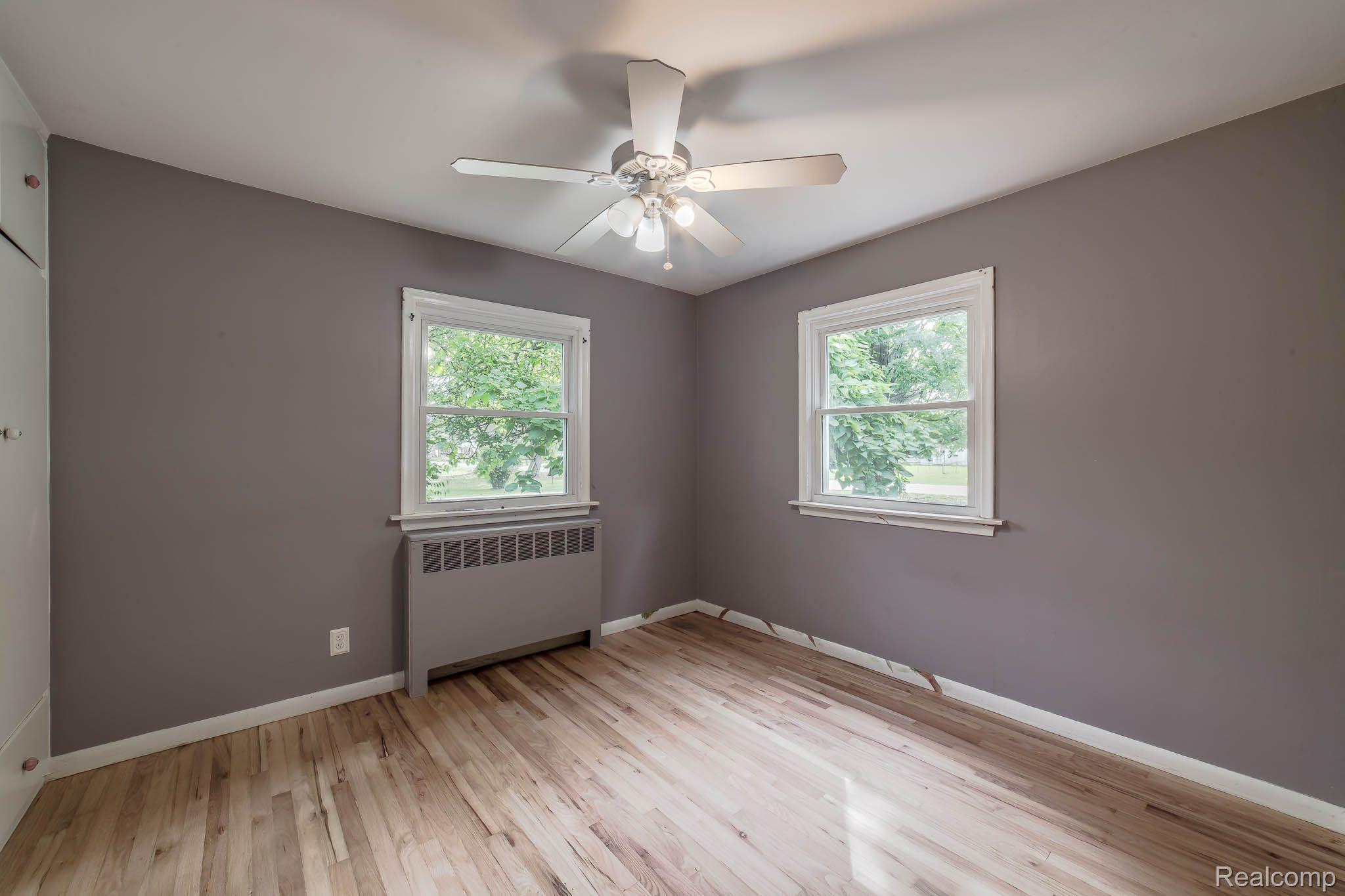 8317 Russell Street Utica, MI 48317 - Photo 17 of 40 Gallery Image 17