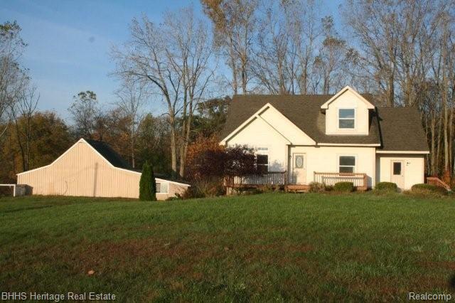 582 Elliott Road Fowlerville, MI 48836 - Photo 1 of 20 Front of House