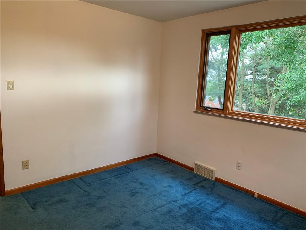 1034 Prospect Road Pittsburgh, PA 15227 - Photo 17 of 25 Gallery Image 17