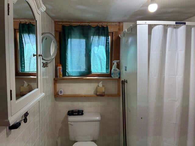 8397 Lovells Road Grayling, MI 49738 - Photo 7 of 18 IMiller Bath MG_5483