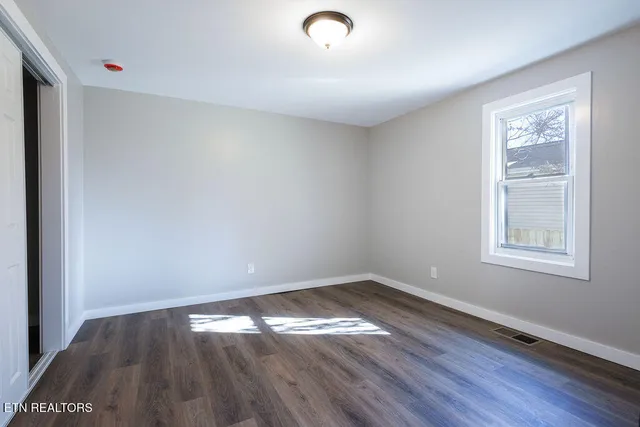 $319,000 | 1226 Ohio Avenue, Knoxville, TN 37921