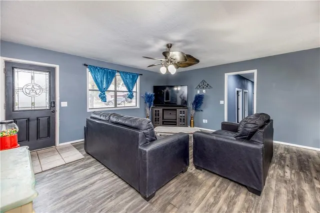 $165,000 | 33 Century Parkway, Neodesha, KS 66757