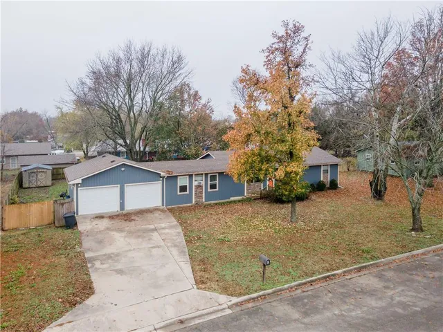 $165,000 | 33 Century Parkway, Neodesha, KS 66757