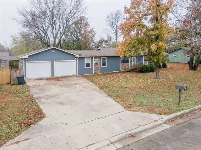 $165,000 | 33 Century Parkway, Neodesha, KS 66757