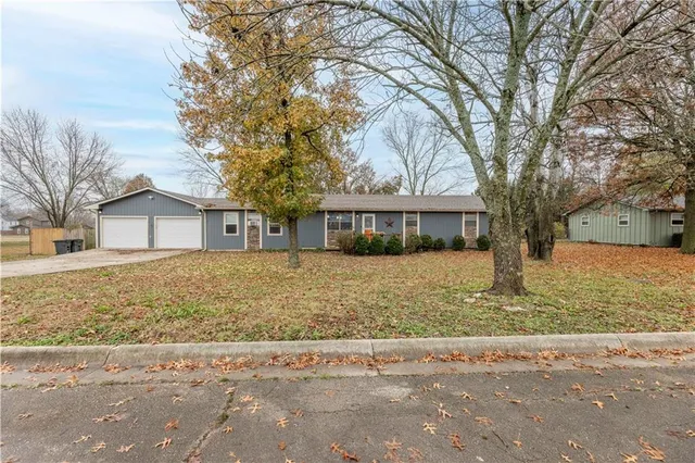 $165,000 | 33 Century Parkway, Neodesha, KS 66757