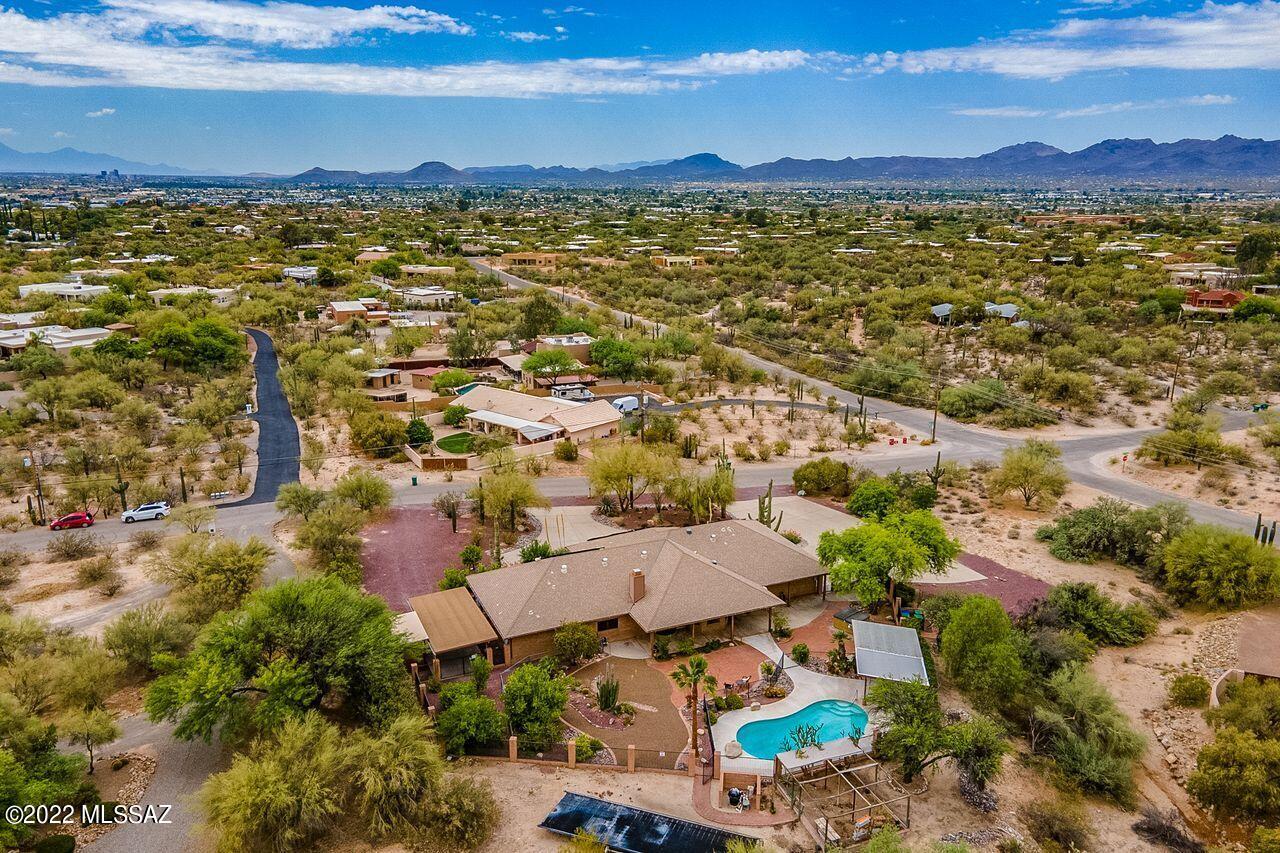 850 West Panorama Road Tucson, AZ 85704 - Photo 3 of 37 Gallery Image 3