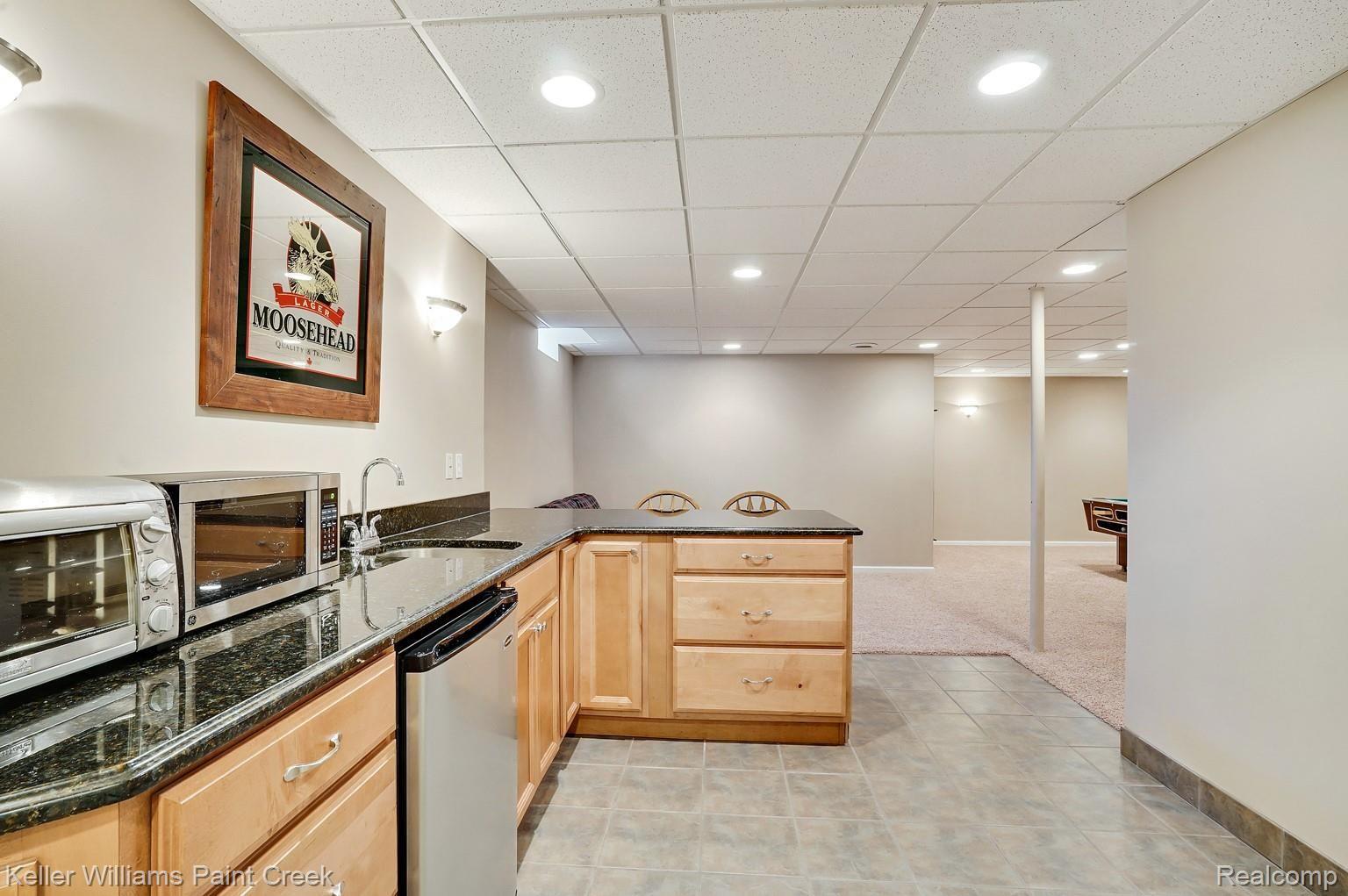 610 Springview Drive Rochester, MI 48307 - Photo 35 of 43 dsc01236-dsc01238.jpg