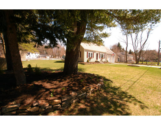 8 Ross Road Topsfield, MA 01983 - Photo 19 of 19 Gallery Image 19