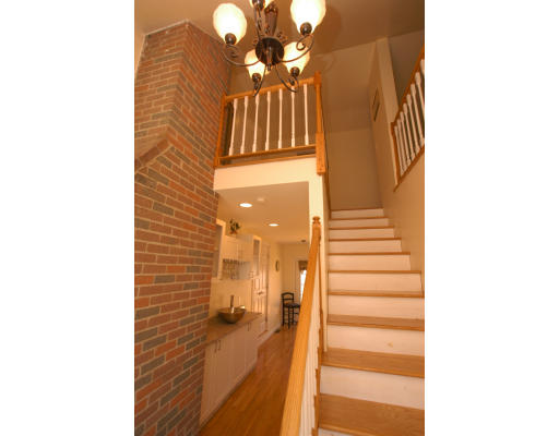 8 Ross Road Topsfield, MA 01983 - Photo 10 of 19 Gallery Image 10