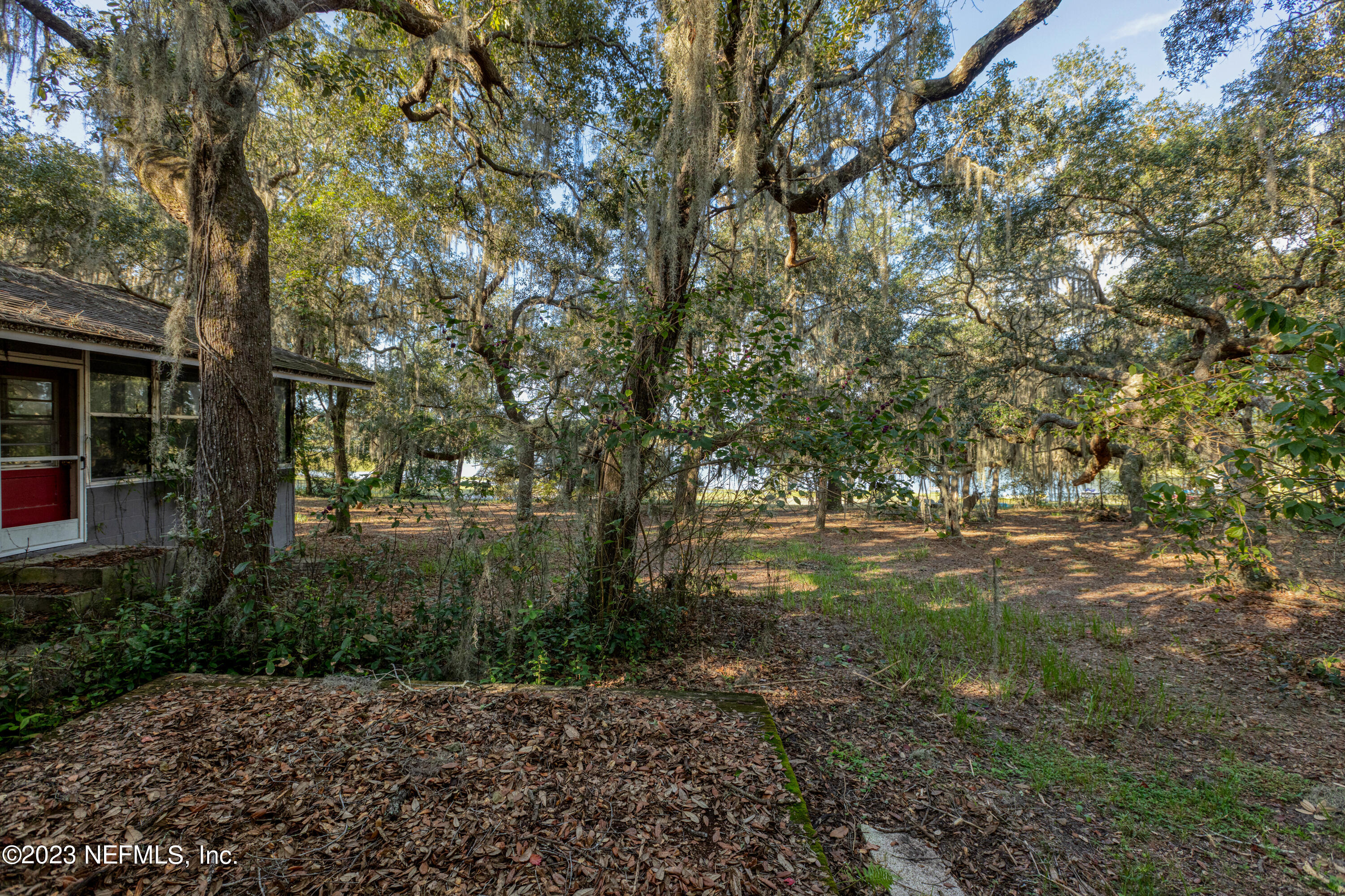 5665 White Sands Road Keystone Heights, FL 32656 - Photo 38 of 96 Lakeside of Kitchen Building