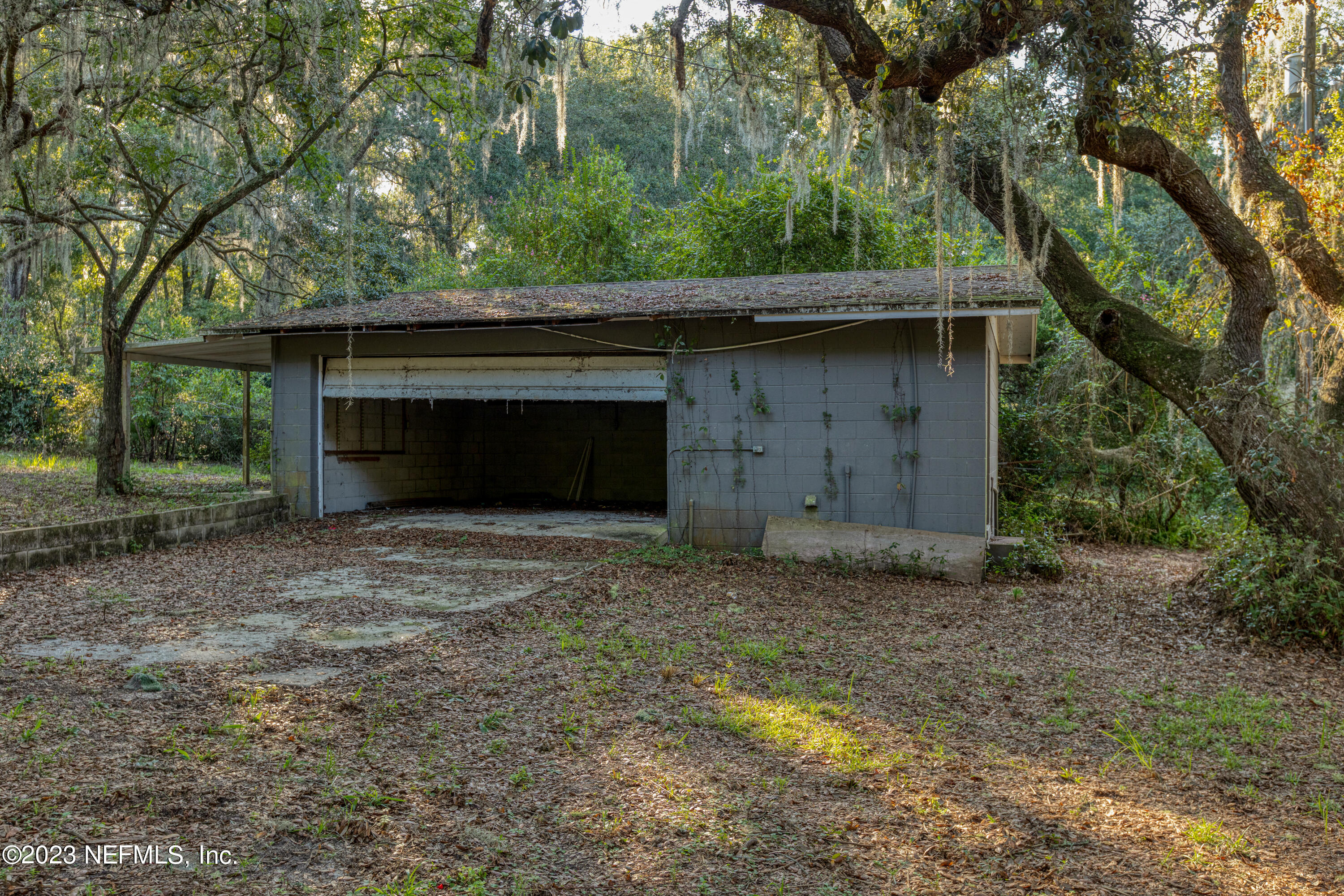 5665 White Sands Road Keystone Heights, FL 32656 - Photo 73 of 96 2 Cra Oversized Garage