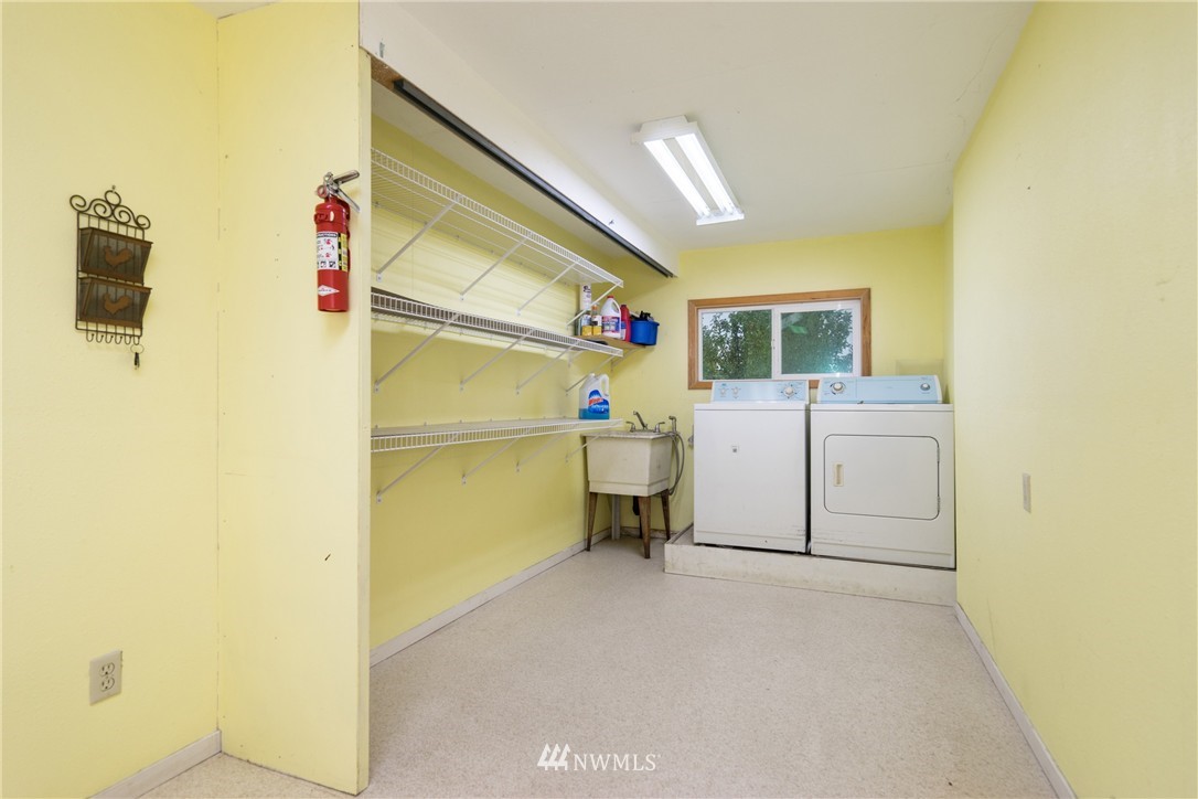 9232 Collins Road Sedro-Woolley, WA 98284 - Photo 11 of 19 Gallery Image 11