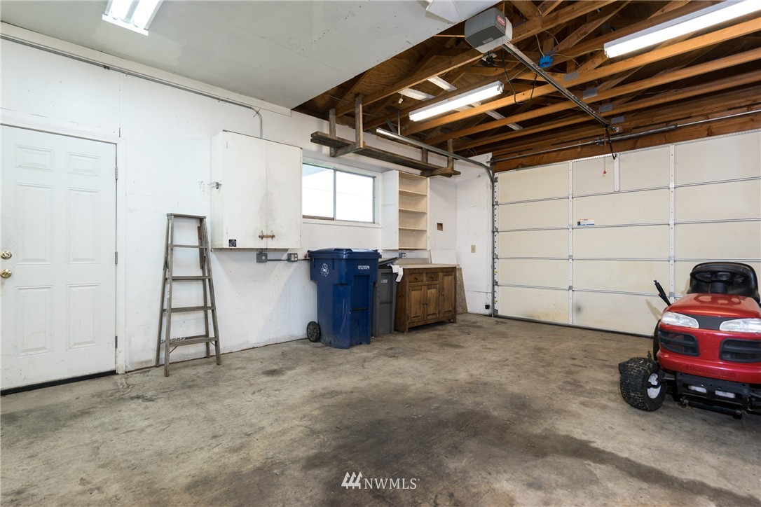 9232 Collins Road Sedro-Woolley, WA 98284 - Photo 13 of 19 Gallery Image 13