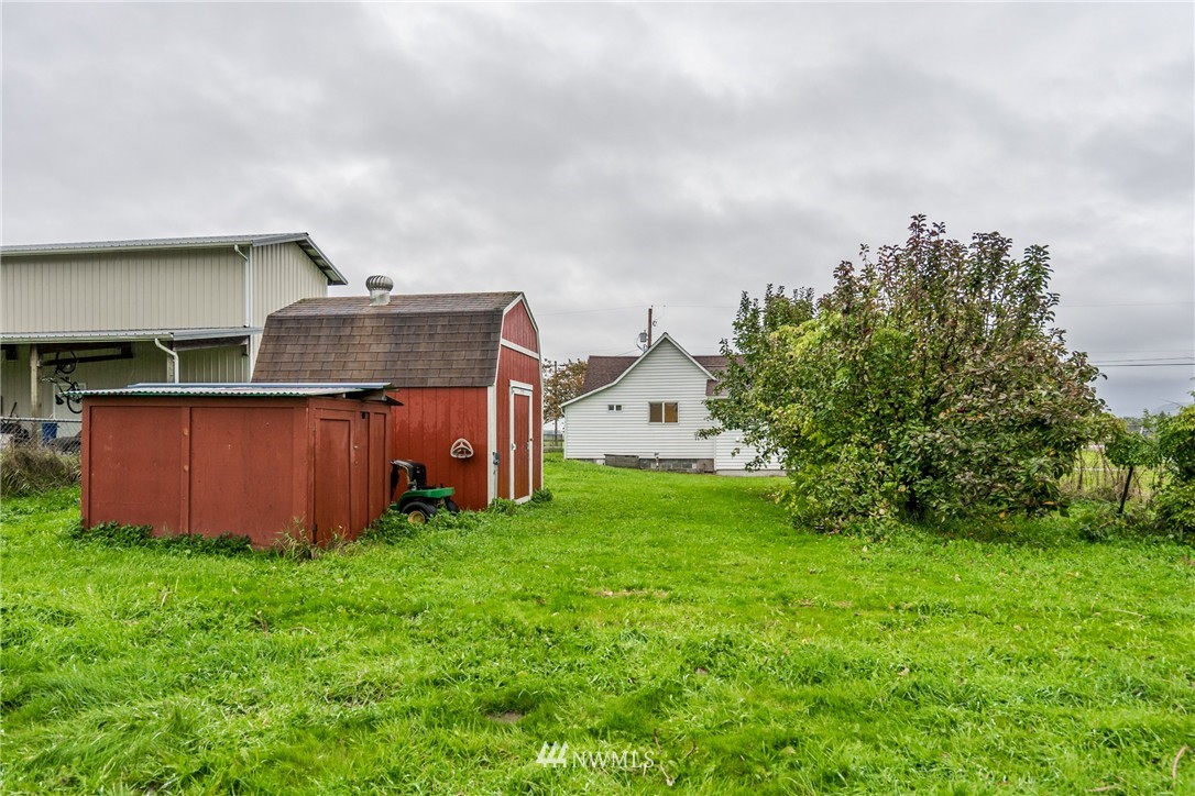 9232 Collins Road Sedro-Woolley, WA 98284 - Photo 16 of 19 Gallery Image 16