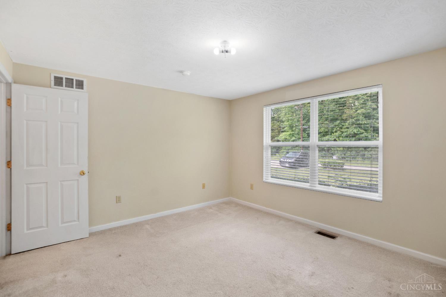 3946 Cain Run Road Batavia, OH 45103 - Photo 12 of 34