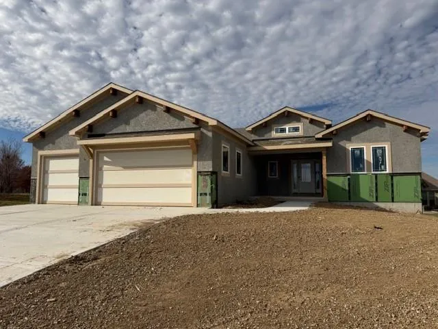 $753,900 | 2806 Northeast 102nd Street, Kansas City, MO 64155