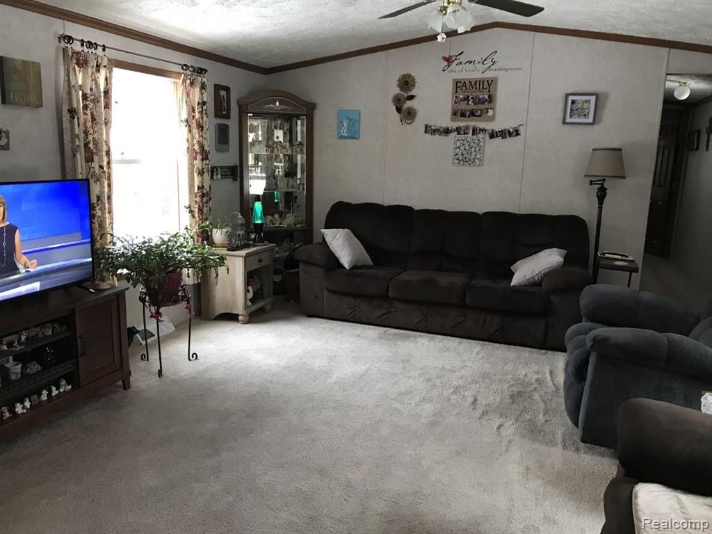 276 South Hurds Corner Road Caro, MI 48723 - Photo 9 of 13