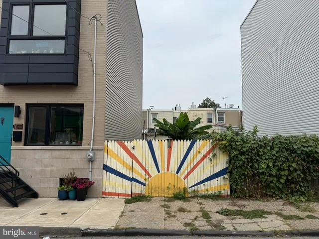 a view of a entryway door of the house