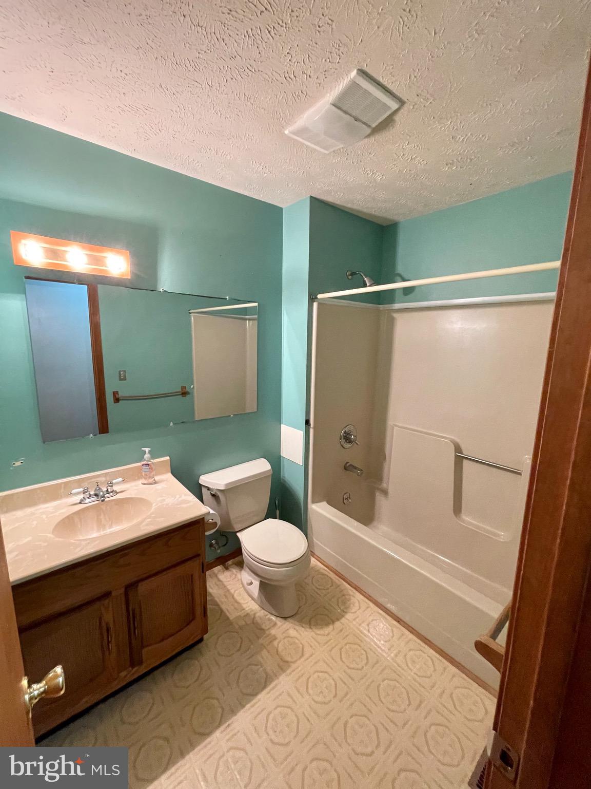 157 Apache Trail Chester Gap, VA 22623 - Photo 13 of 31