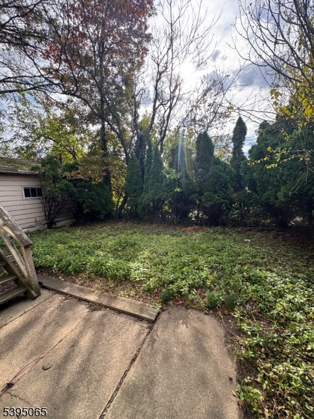 898 Lancaster Road Ridgefield, NJ 07657 - Photo 5 of 7