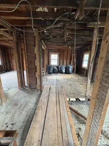 $675,000 | 898 Lancaster Road, Ridgefield, NJ 07657