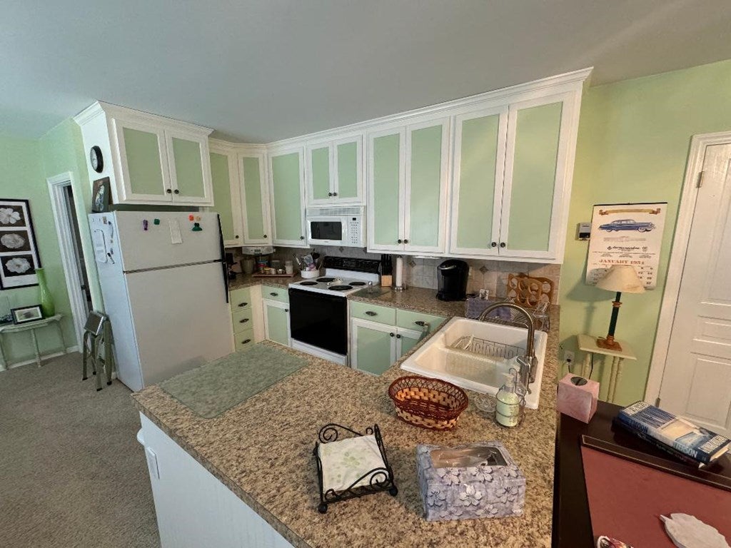 810 Loggy Ridge Road Hillsville, VA 24343 - Photo 13 of 41 Gallery Image 13