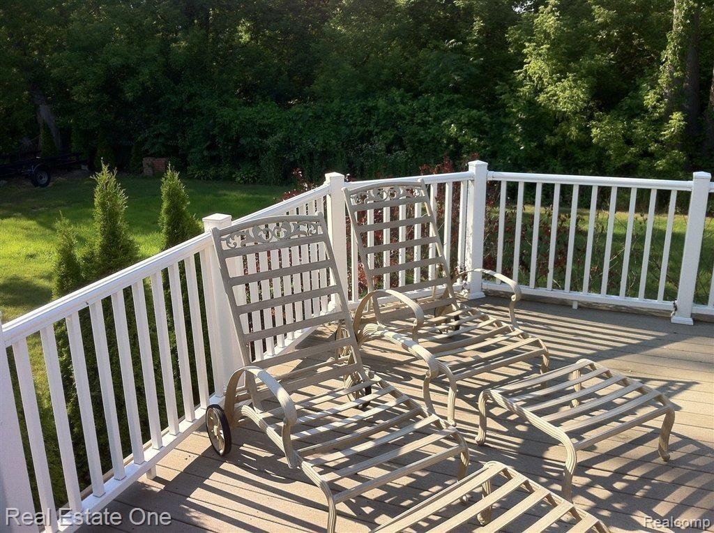 534 Decker Road Walled Lake, MI 48390 - Photo 25 of 25 Deck Backyard 3.jpg