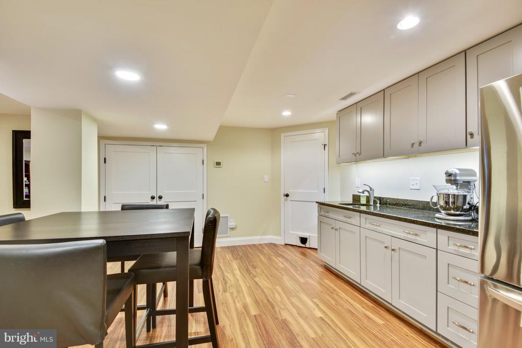 1101 Rolandvue Road Towson, MD 21204 - Photo 25 of 30 Lower Level Kitchenette