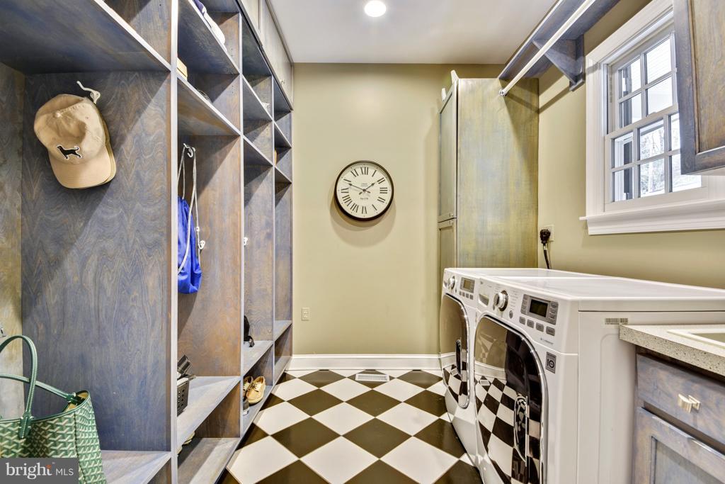 1101 Rolandvue Road Towson, MD 21204 - Photo 8 of 30 Interior (General)