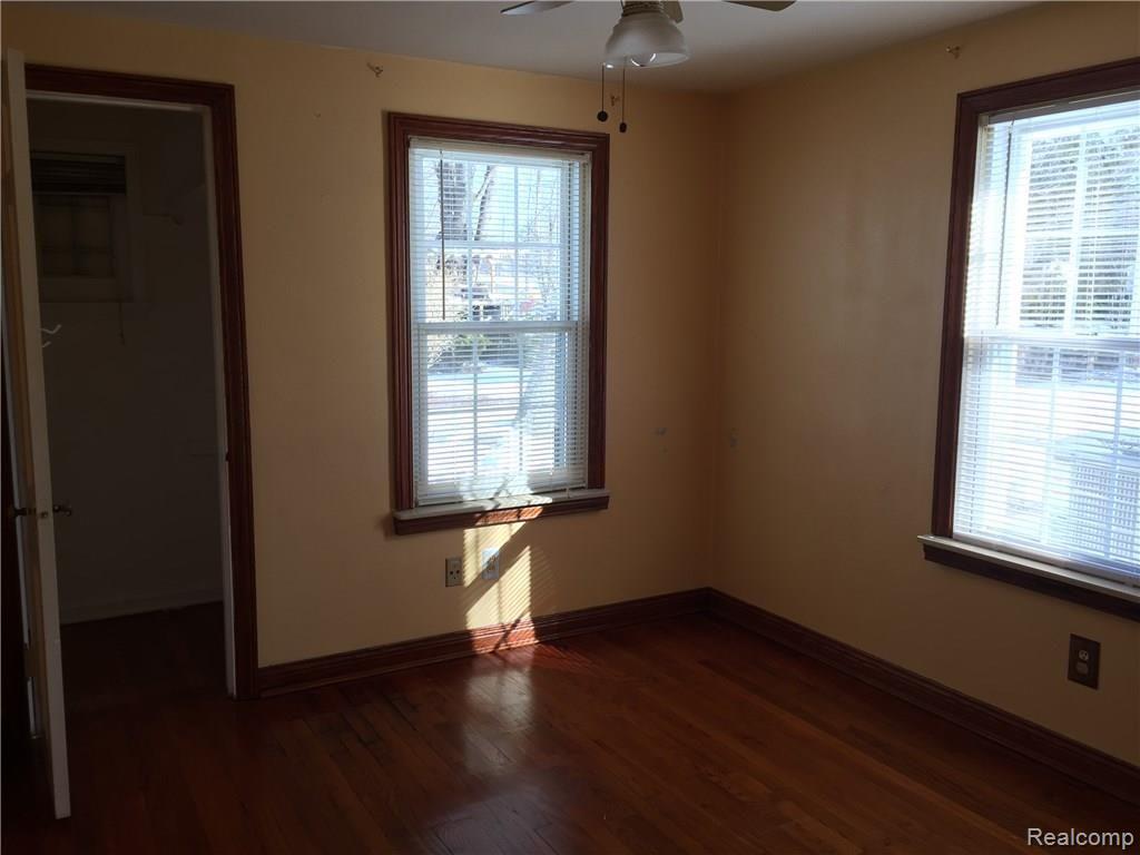 21455 Meridian Road Grosse Ile, MI 48138 - Photo 19 of 30 IMG_0890.JPG