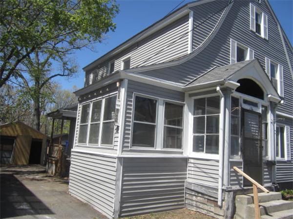 104 Fenwick Street Springfield, MA 01109 - Photo 3 of 12 front view of a house