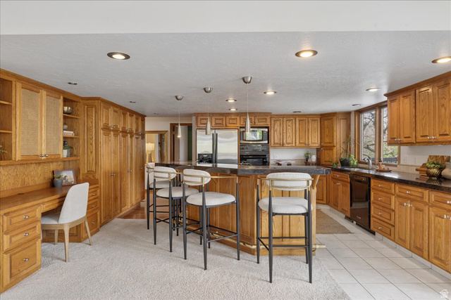 9725 Ruskin Circle Sandy, UT 84092 - Photo 15 of 75