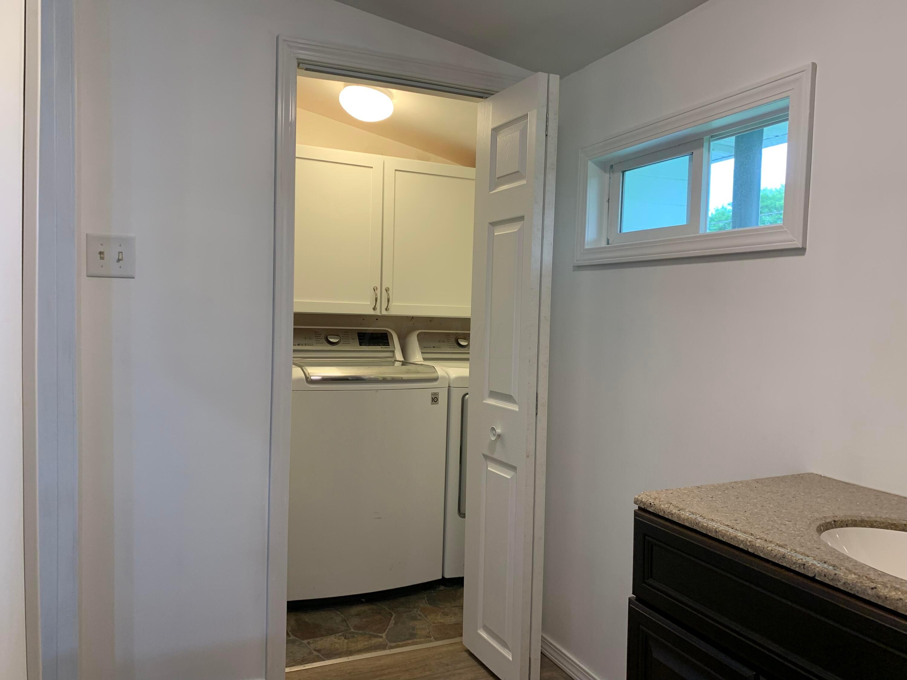 6665 Ervin Road Athens, OH 45701 - Photo 11 of 17 Laundry Room