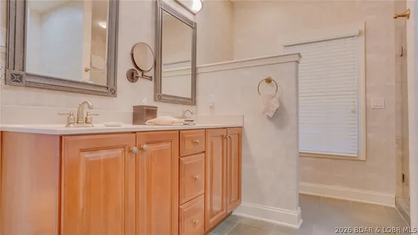 $5,000 | 15 Via Pendio Drive, Unit D15, Sunrise Beach, MO 65079