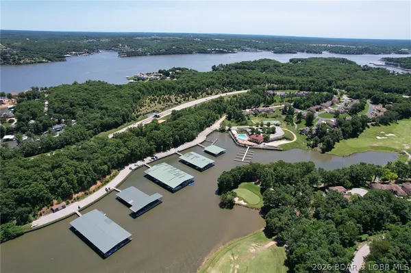 $5,000 | 15 Via Pendio Drive, Unit D15, Sunrise Beach, MO 65079