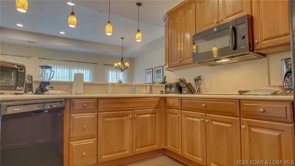 $5,000 | 15 Via Pendio Drive, Unit D15, Sunrise Beach, MO 65079