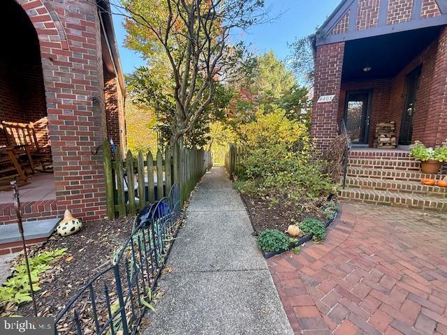 4413 Sedgwick Road Baltimore, MD 21210 - Photo 37 of 52 a view of a pathway with a pathway