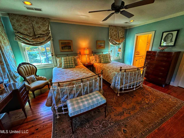 $850,000 | 16 Parker Lndg Drive, Dundee, MS 38626