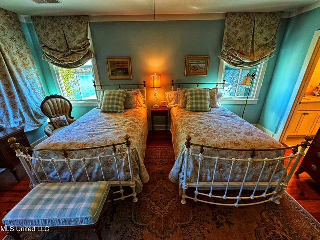 $850,000 | 16 Parker Lndg Drive, Dundee, MS 38626