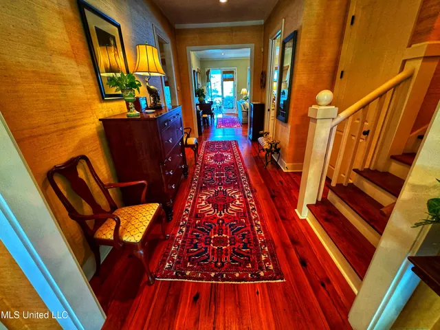 $850,000 | 16 Parker Lndg Drive, Dundee, MS 38626