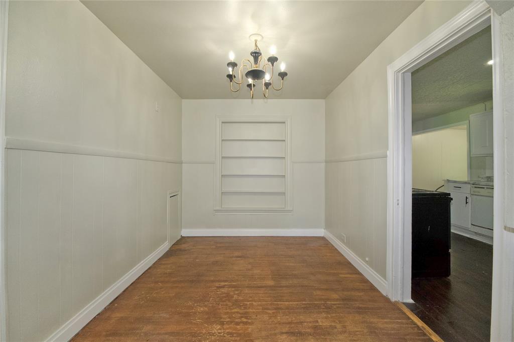 901 North Howeth Street Gainesville, TX 76240 - Photo 8 of 24