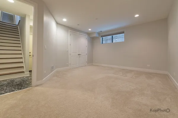 $620,000 | 3839 North Ashland Avenue, Unit 2, Chicago, IL 60613